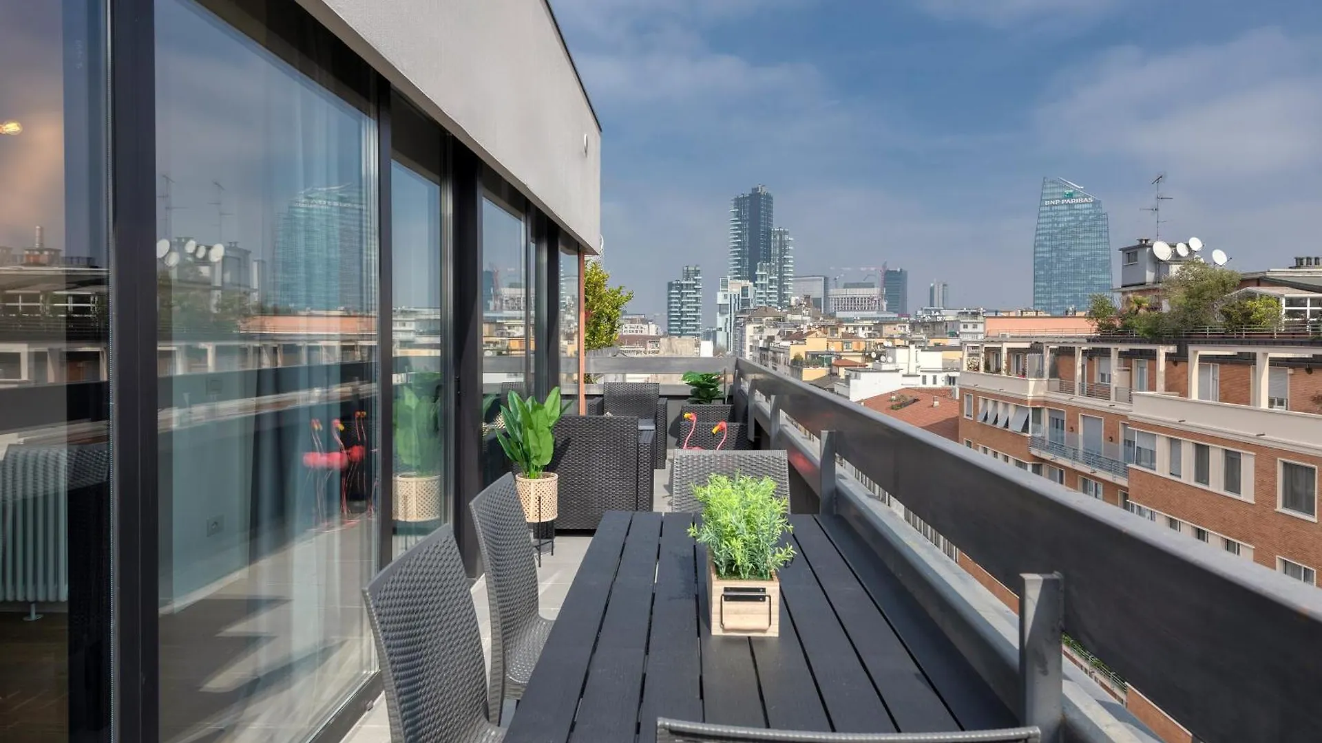 Milan Royal Suites Centro Moscova 0*,